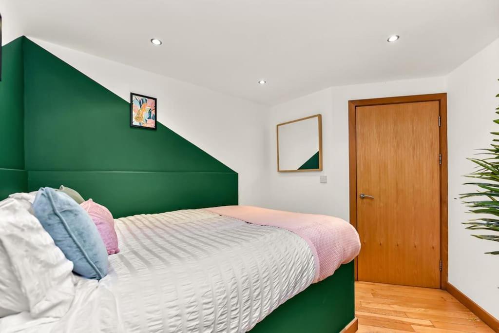 Spacious 2 Bed Urban Jungle Flat, Central Londres Exterior foto